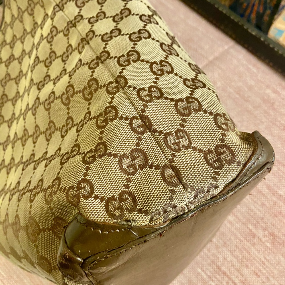 Gucci Brown Monogram Tote Bag - Picture 4 of 12